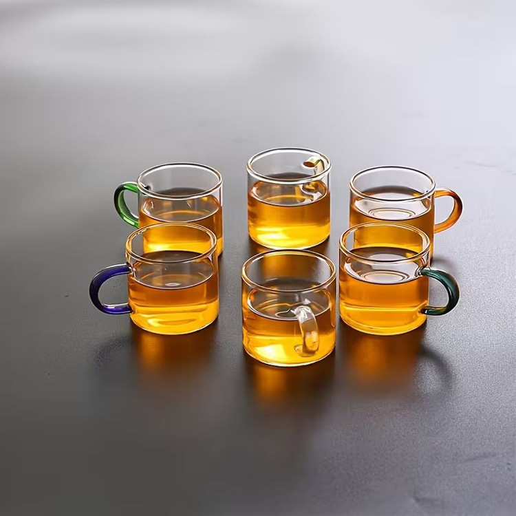 فنجان دسته رنگی چای و قهوه